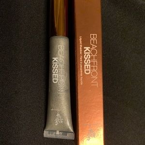 Beachfront Kissed liquid eyeshadow